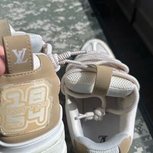 Louis Vuitton Men's Cream and Tan Sneakers